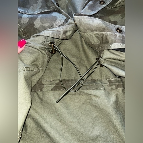 Caslon Camo Green Utility Jacket XS Pink Detachable Hood - Picture 10 of 14